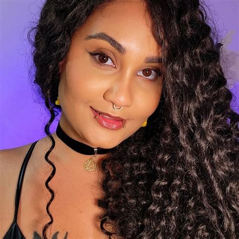 xxx larya von|Larya Von Leloyer .